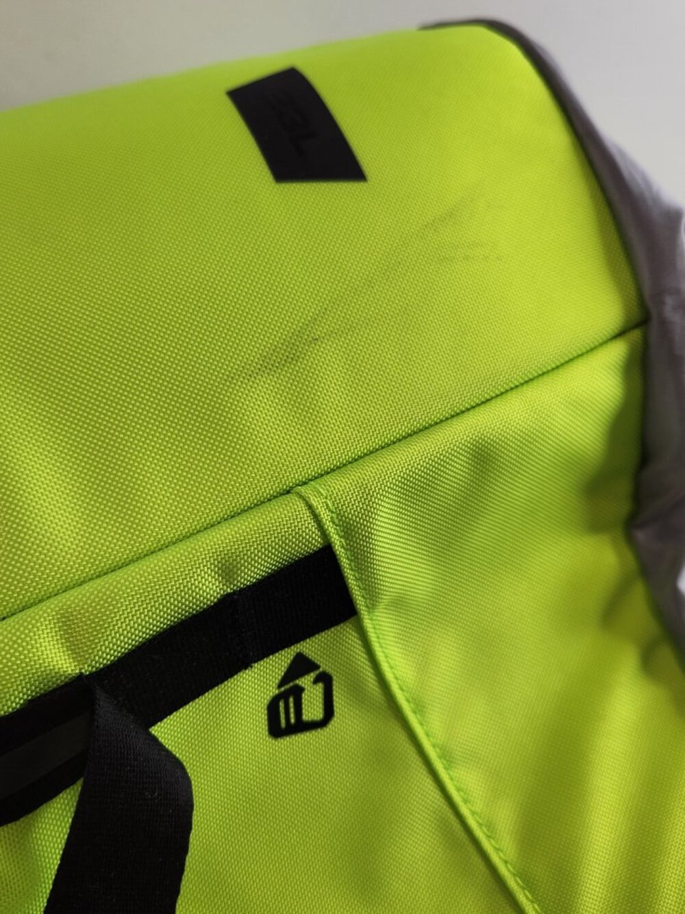 icon Squad 4 Neon Yellow Hi Via Backpack ATV Riding Pack 23L - Picture 7 of 13